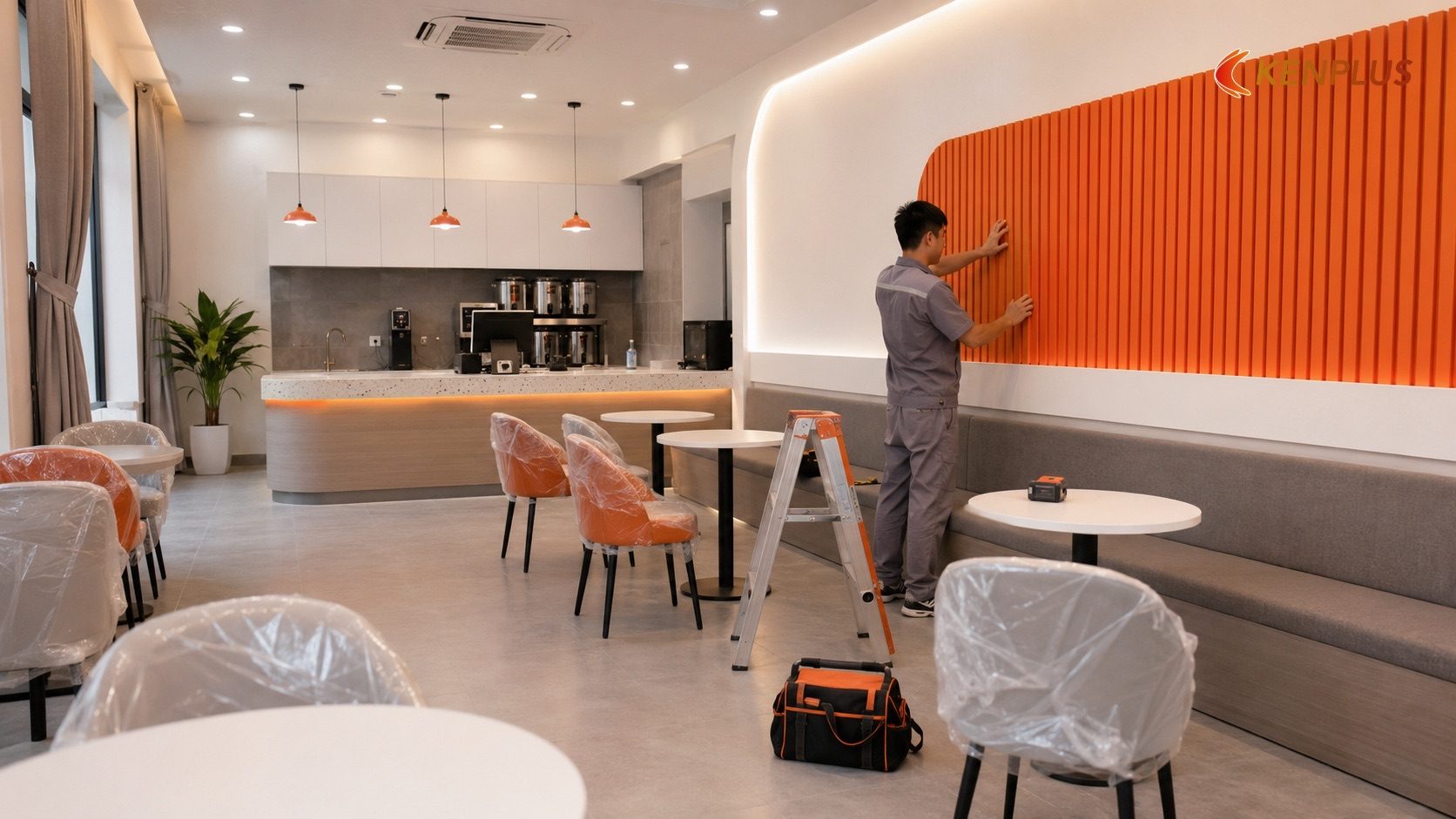 Bước 5: Hoàn thiện nội thất và trang trí Bước 5: Hoàn thiện nội thất và trang trí — Quy trình thi công quán trà sữa tại Ninh Bình: từ mặt bằng đến khai trương