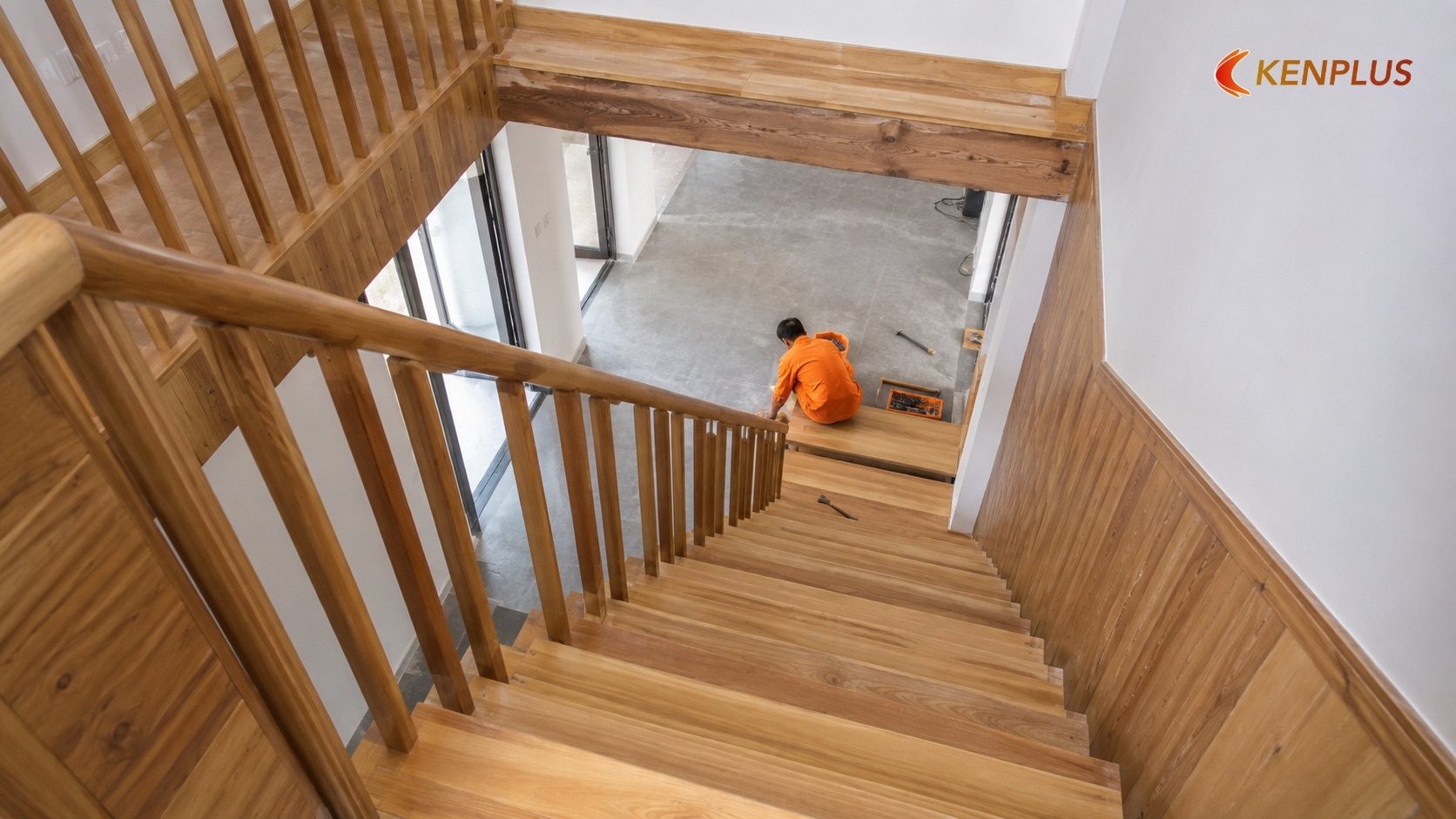 Đặc tính kỹ thuật của gỗ tự nhiên trong thi công homestay — Vật liệu thi công homestay tre, gỗ: độ bền và chi phí bảo…