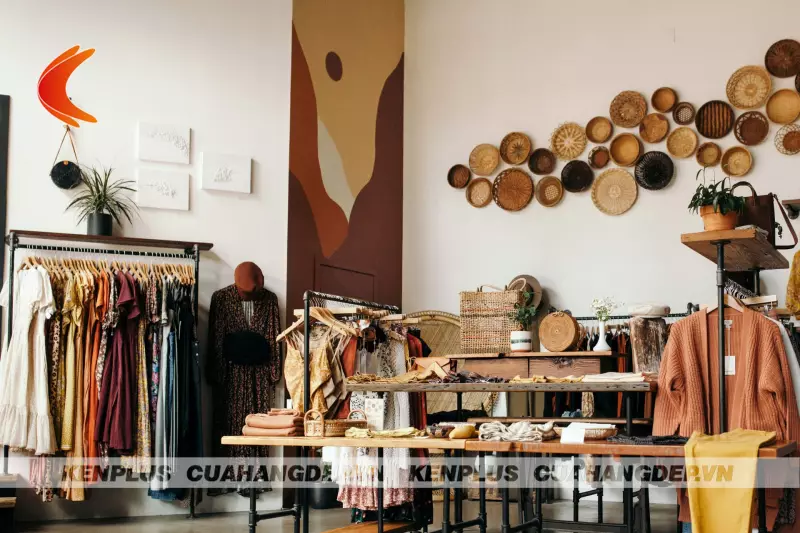 Giải pháp thiết kế shop thời trang nhỏ xinh tối đa hóa không gian
