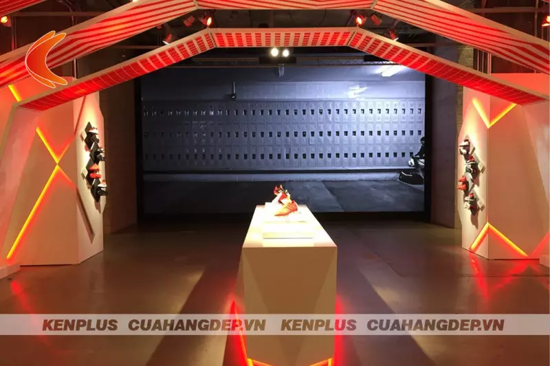 Học cách thiết kế shop đồ thể thao từ Nike và Adidas