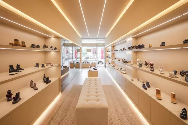 Mẫu thiết kế shop giày cao cấp Vila Conde