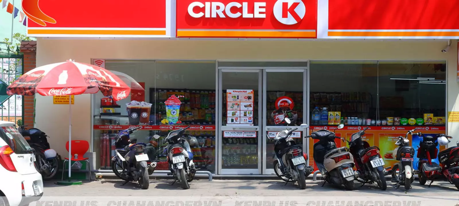 Mẫu thiết kế cửa hàng tiện lợi CIRCLE K