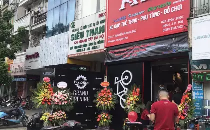 Thi công cửa hàng xe đạp Fx Bike tại Hà Nội